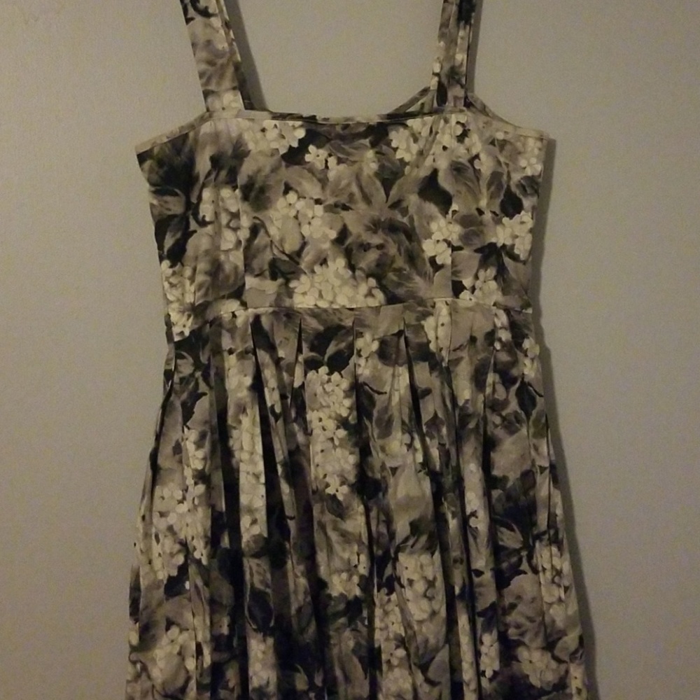 Floral print gray/blk mini sundress